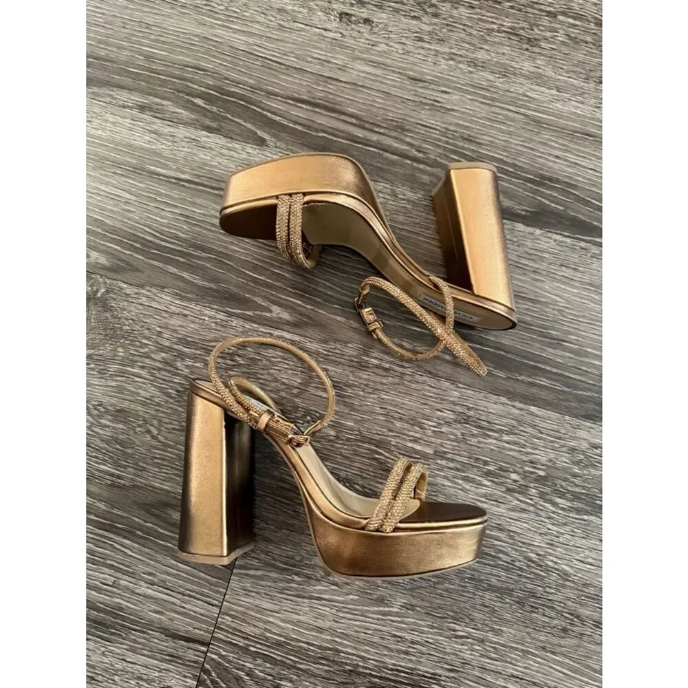 Steve Madden new without